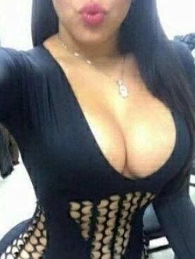 Tendre brune la trentaine
